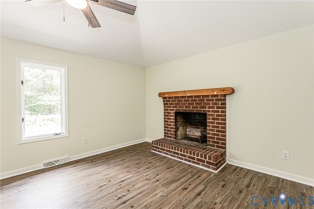 1520 Willow Brook Rd, Louisa, VA 23024