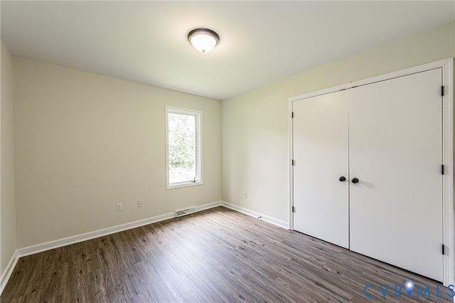 1520 Willow Brook Rd, Louisa, VA 23024