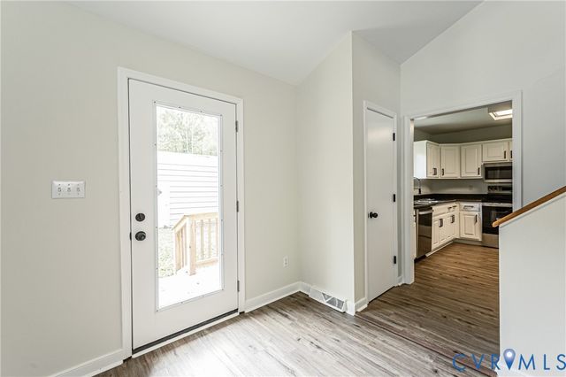 1520 Willow Brook Rd, Louisa, VA 23024