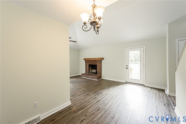 1520 Willow Brook Rd, Louisa, VA 23024