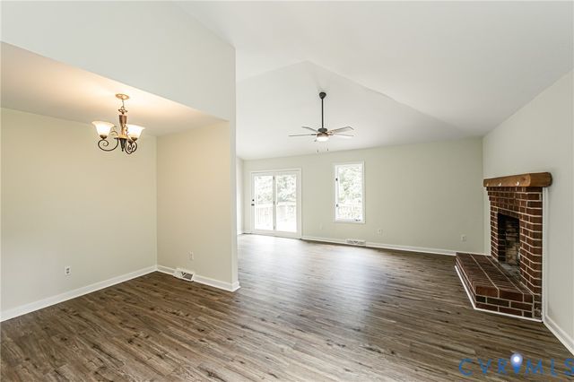 1520 Willow Brook Rd, Louisa, VA 23024