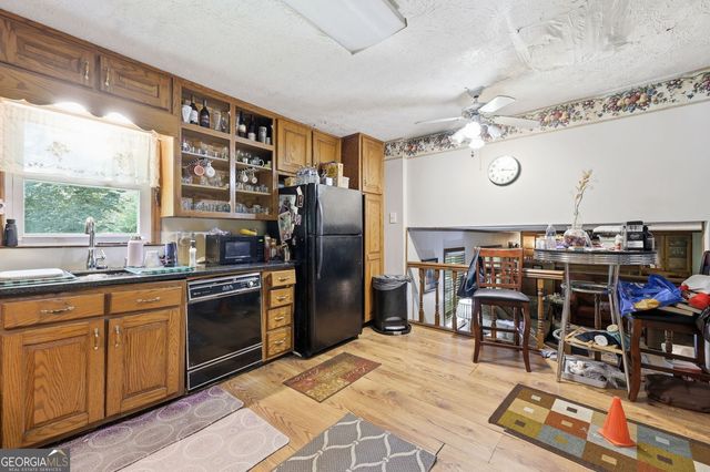 4118 Rocky Ledge Way, Snellville, GA 30039