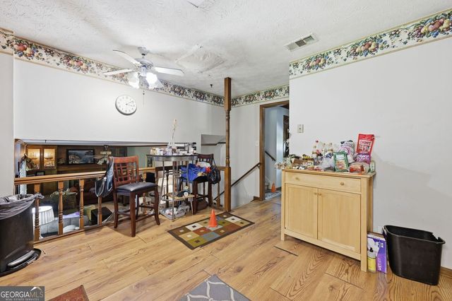 4118 Rocky Ledge Way, Snellville, GA 30039