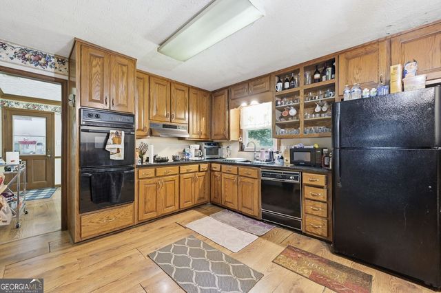 4118 Rocky Ledge Way, Snellville, GA 30039