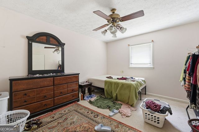 4118 Rocky Ledge Way, Snellville, GA 30039