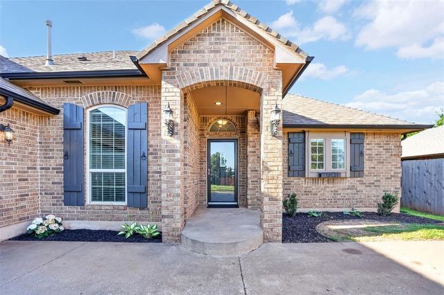 2824 NW 168th Street, Edmond, OK 73012