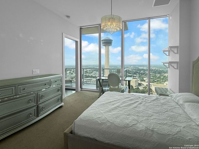 610 E Market St Unit 3213, San Antonio, TX 78205