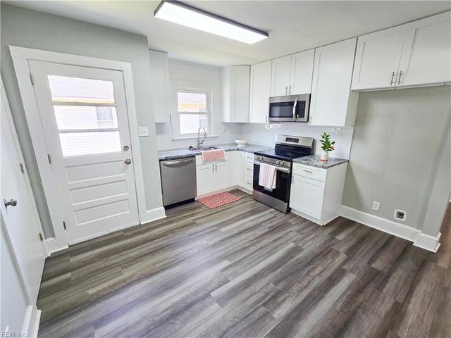 120 Oak ST, Suffolk, VA 23434