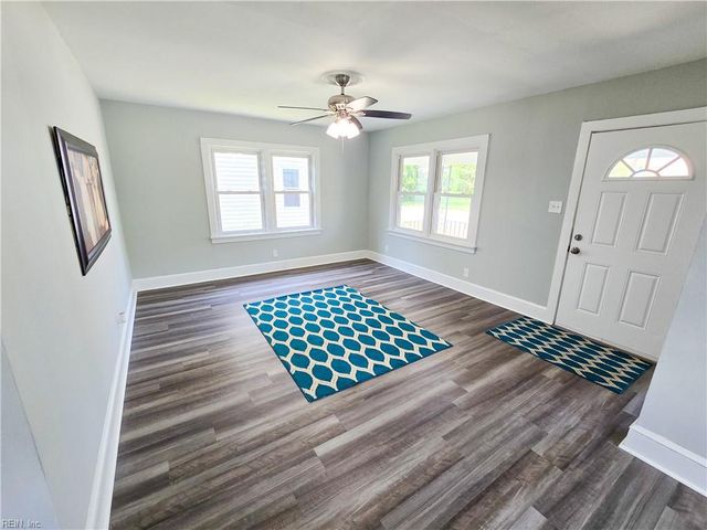 120 Oak ST, Suffolk, VA 23434