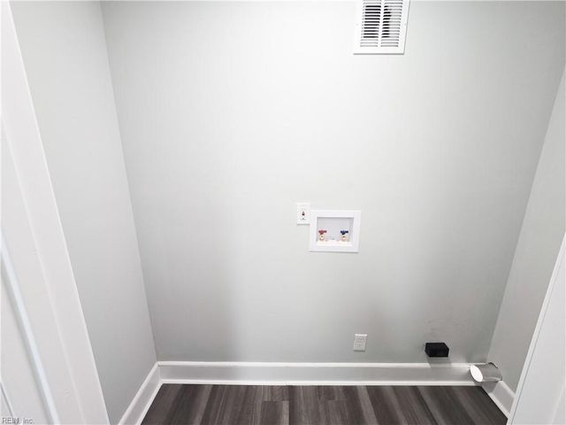 120 Oak ST, Suffolk, VA 23434