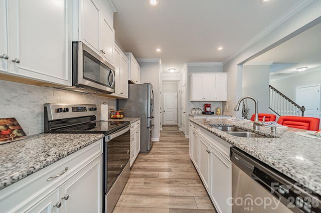 17213 Carolina Hickory Drive, Huntersville, NC 28078