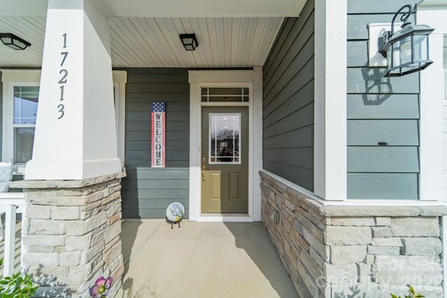 17213 Carolina Hickory Drive, Huntersville, NC 28078