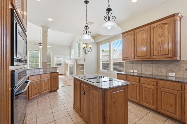 6716 Prairie Flower Trail, Dallas, TX 75227