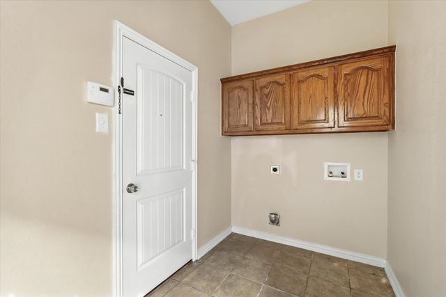 6716 Prairie Flower Trail, Dallas, TX 75227