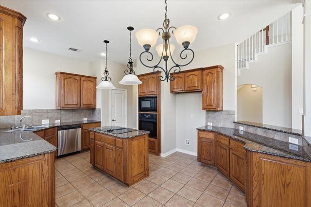 6716 Prairie Flower Trail, Dallas, TX 75227