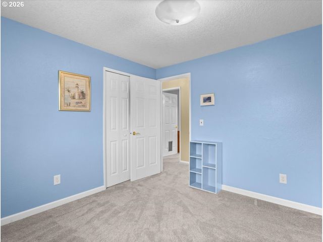 3730 Ne COUNTRY CLUB Ave, Gresham, OR 97030