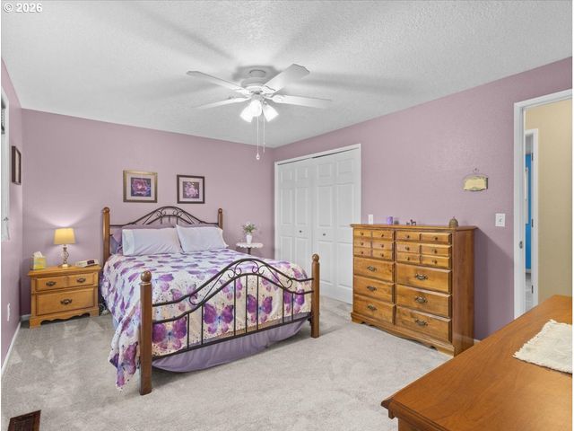 3730 Ne COUNTRY CLUB Ave, Gresham, OR 97030