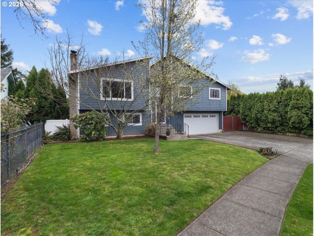 3730 Ne COUNTRY CLUB Ave, Gresham, OR 97030