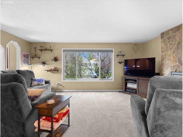 3730 Ne COUNTRY CLUB Ave, Gresham, OR 97030