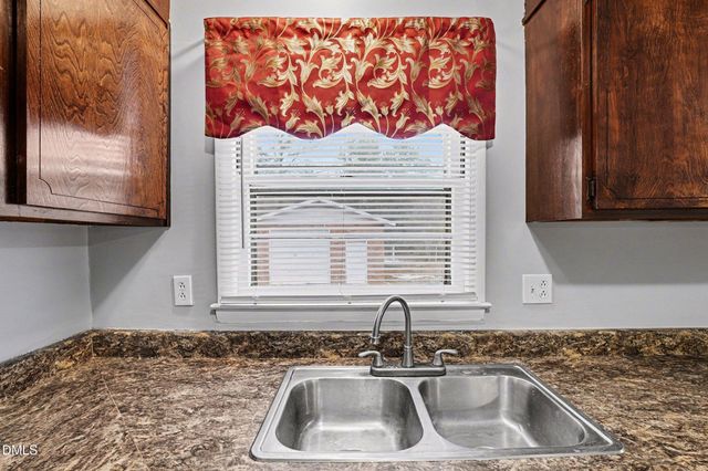 4060 Legion Road, Hope Mills, NC 28348