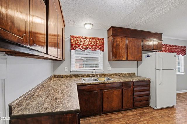 4060 Legion Road, Hope Mills, NC 28348