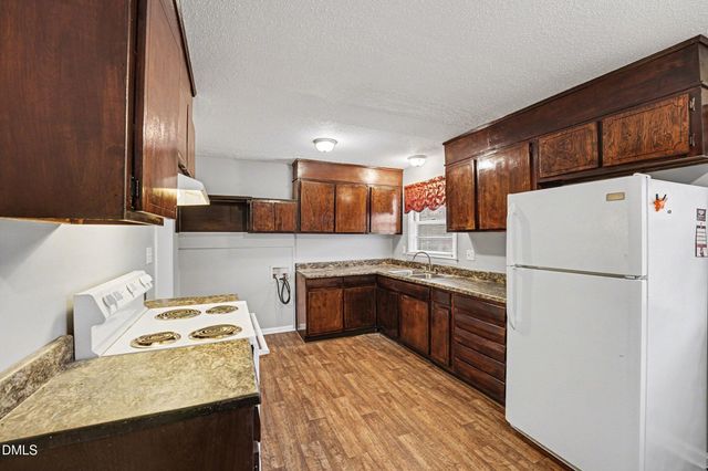 4060 Legion Road, Hope Mills, NC 28348