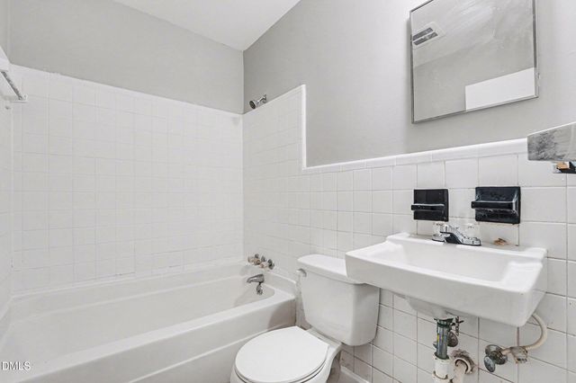 4060 Legion Road, Hope Mills, NC 28348