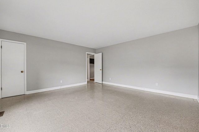 4060 Legion Road, Hope Mills, NC 28348