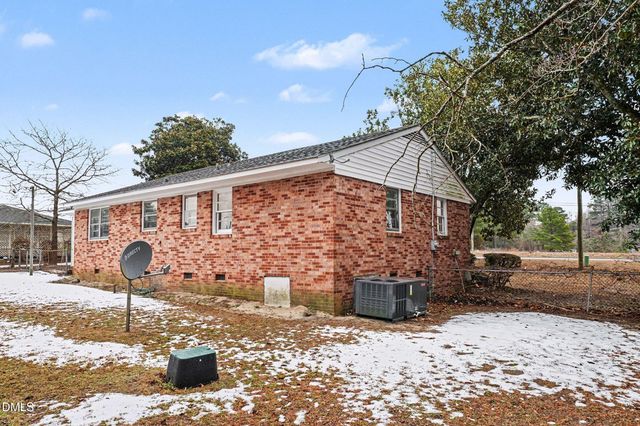 4060 Legion Road, Hope Mills, NC 28348