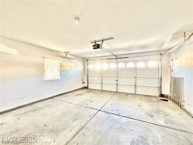 7623 Glorietta Bay Court, Las Vegas, NV 89139