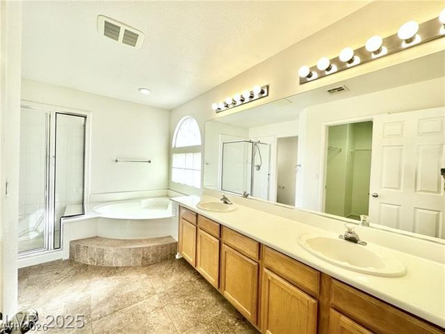 7623 Glorietta Bay Court, Las Vegas, NV 89139