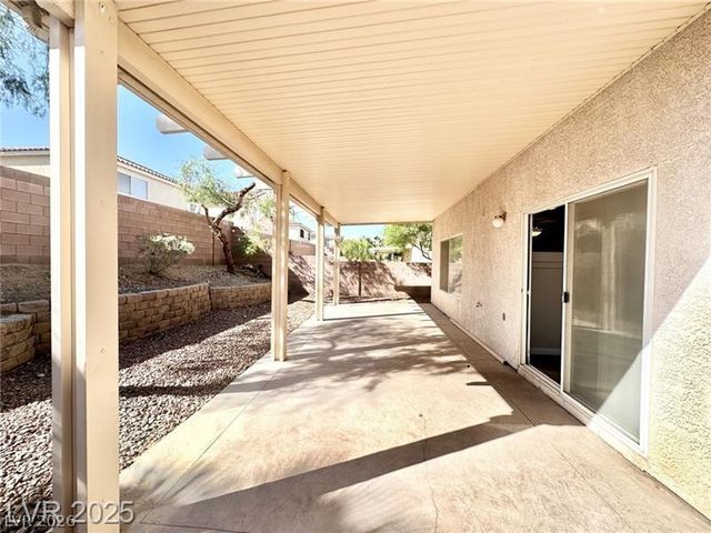 7623 Glorietta Bay Court, Las Vegas, NV 89139
