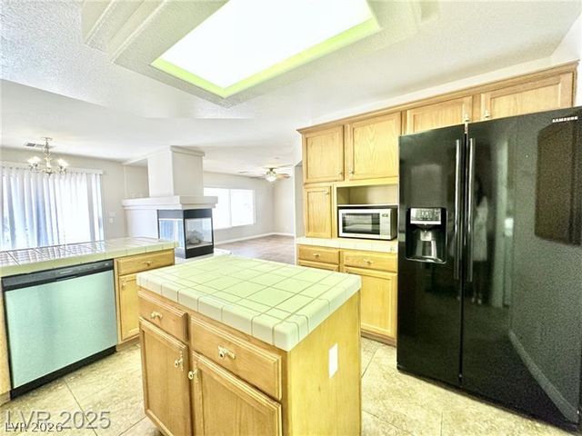 7623 Glorietta Bay Court, Las Vegas, NV 89139