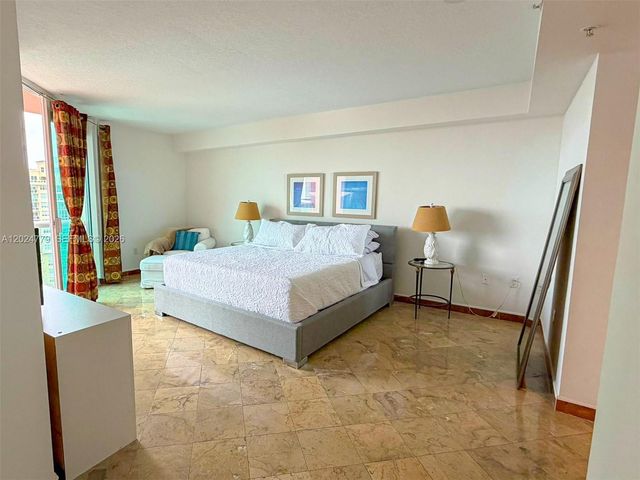 3370 Hidden Bay Drive 1814, Aventura, FL 33180