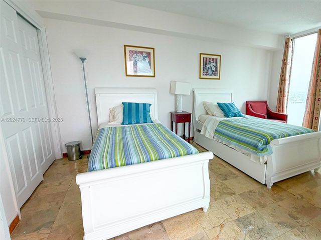3370 Hidden Bay Drive 1814, Aventura, FL 33180