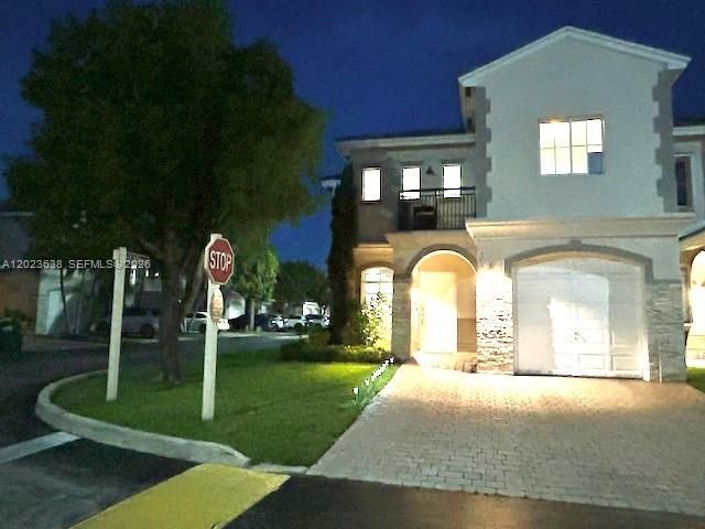 8351 SW 124th Avenue 101, Miami, FL 33183