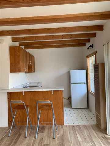 1760 Ruhland Avenue, Manhattan Beach, CA 90266