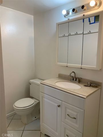 1760 Ruhland Avenue, Manhattan Beach, CA 90266