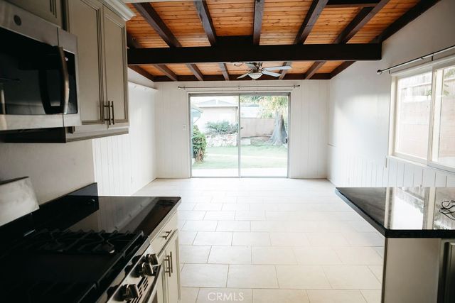 1760 Ruhland Avenue, Manhattan Beach, CA 90266