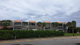 230 Lakeview Drive 310, Weston, FL 33326