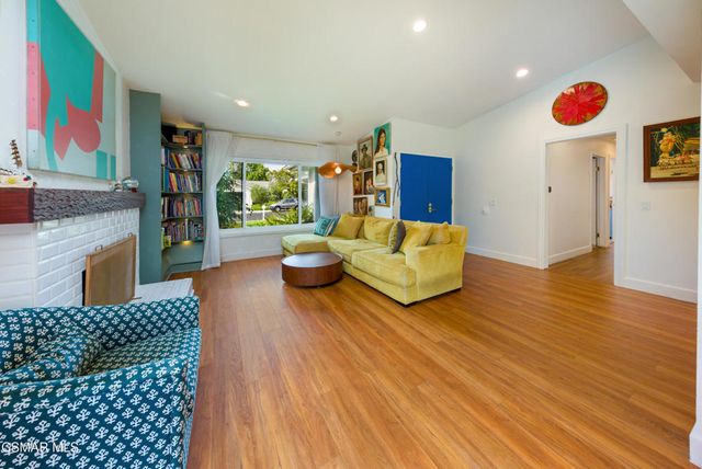 1600 Amador Lane, Newbury Park, CA 91320