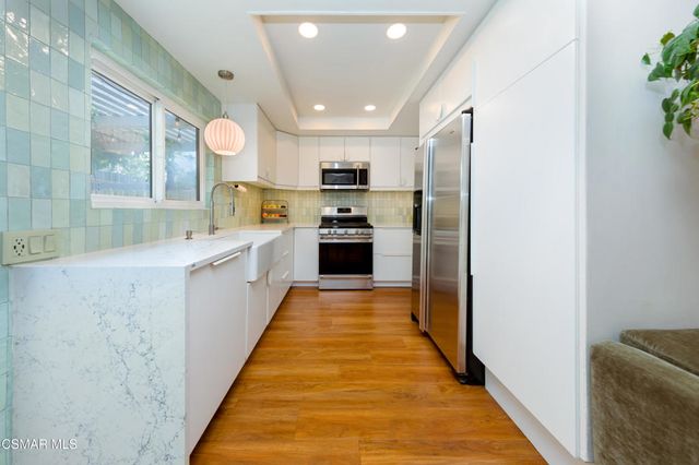 1600 Amador Lane, Newbury Park, CA 91320