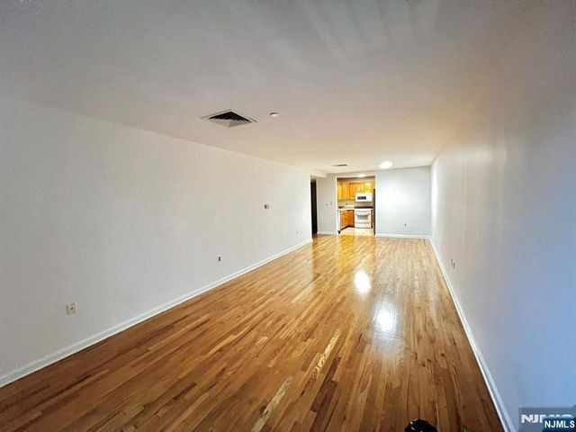 53 W Palisade Avenue 406, Englewood, NJ 07631