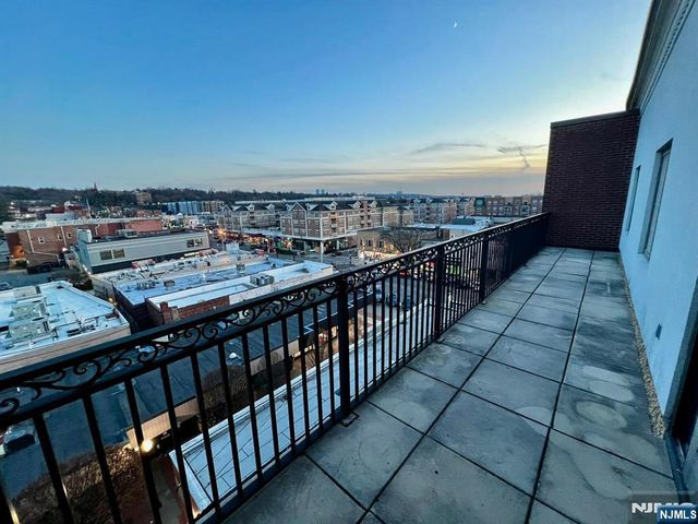 53 W Palisade Avenue 406, Englewood, NJ 07631