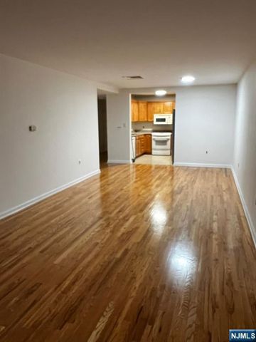 53 W Palisade Avenue 406, Englewood, NJ 07631