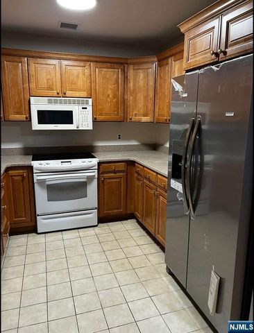 53 W Palisade Avenue 406, Englewood, NJ 07631