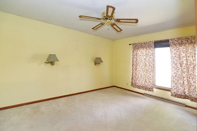 1 Sunset Avenue, West Chicago, IL 60185