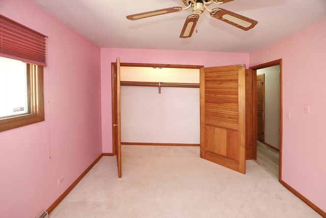 1 Sunset Avenue, West Chicago, IL 60185