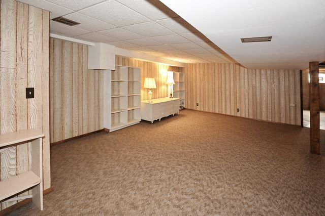 1 Sunset Avenue, West Chicago, IL 60185