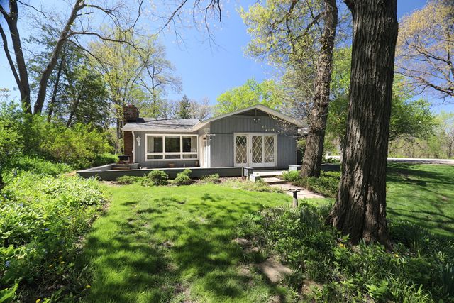 1 Sunset Avenue, West Chicago, IL 60185